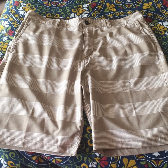 Men's hybrid shorts - Picture 1 of 3